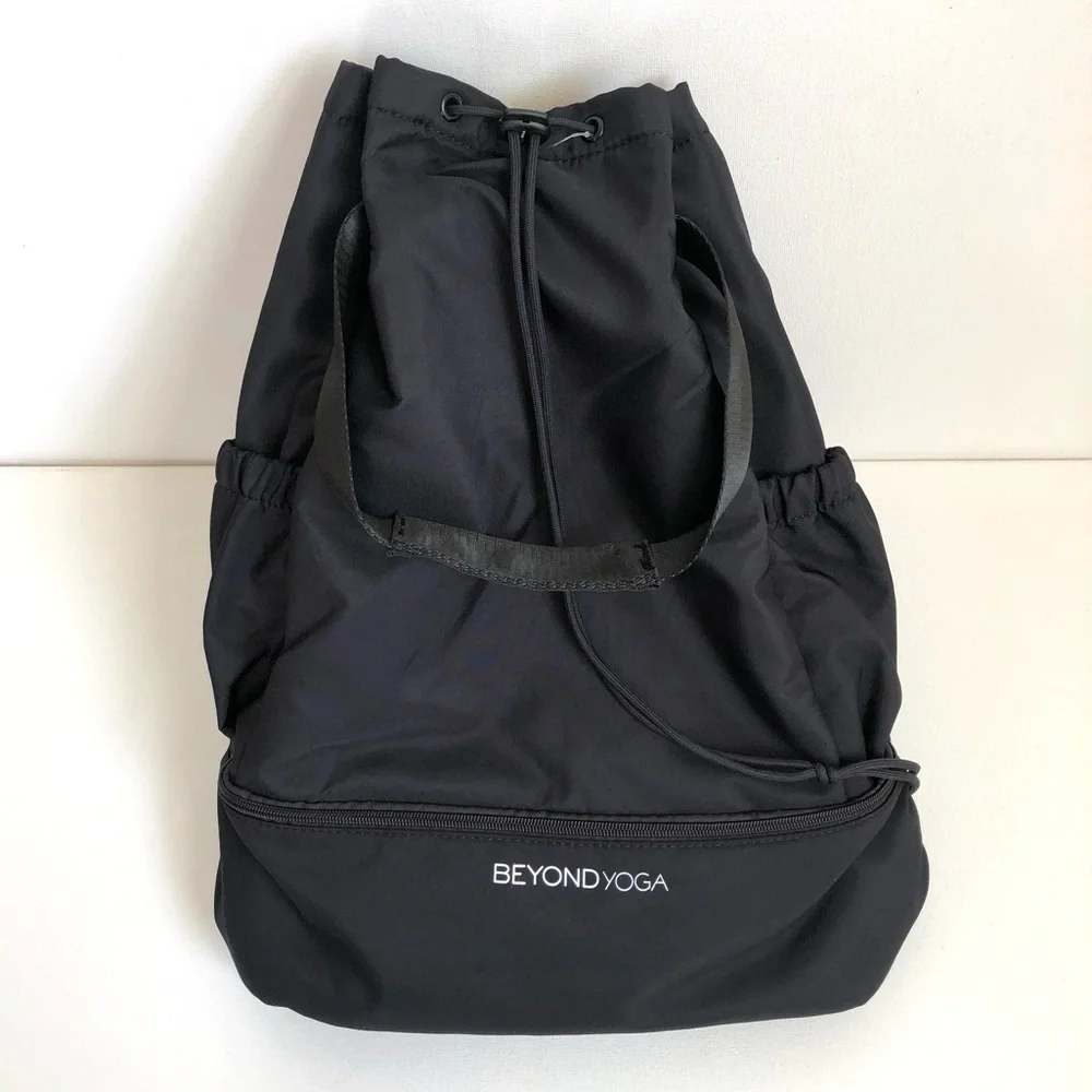 NWT Beyond Yoga Black Convertible Shoulder Tote Backpack Gym Bag
